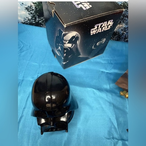 Star Wars Darth Vader Fossil Collectable Watch - Picture 8 of 8